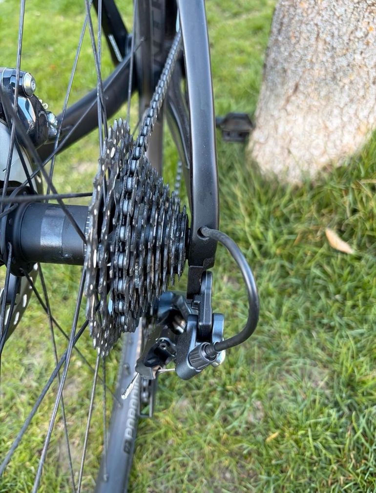 Stevens Izoard Pro Disc 2025 2025 Road & Gravel usato, Nero — immagine 6 di 7