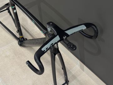 Used Bianchi Oltre XR4 Frame Kit 2023 Frameset 2023 Road & Gravel, Black — image 5 of 9