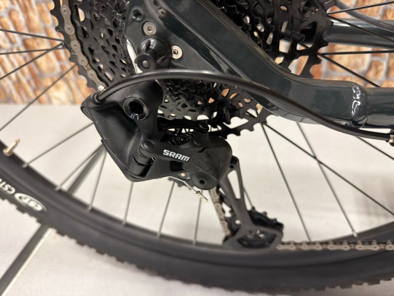 Used 2WD ELITE 2022 2022 Mountainbike, Black — image 5 of 12