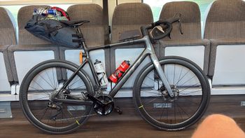 Scott Addict 20 2024 2024 Road & Gravel usato, Grigio chiaro — immagine 3 di 4