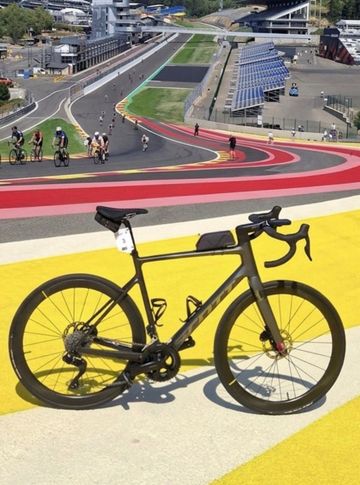 Gebrauchtes Scott Addict 20 2024 2024 Road & Gravel, Hellgrau — Bild 1 von 4