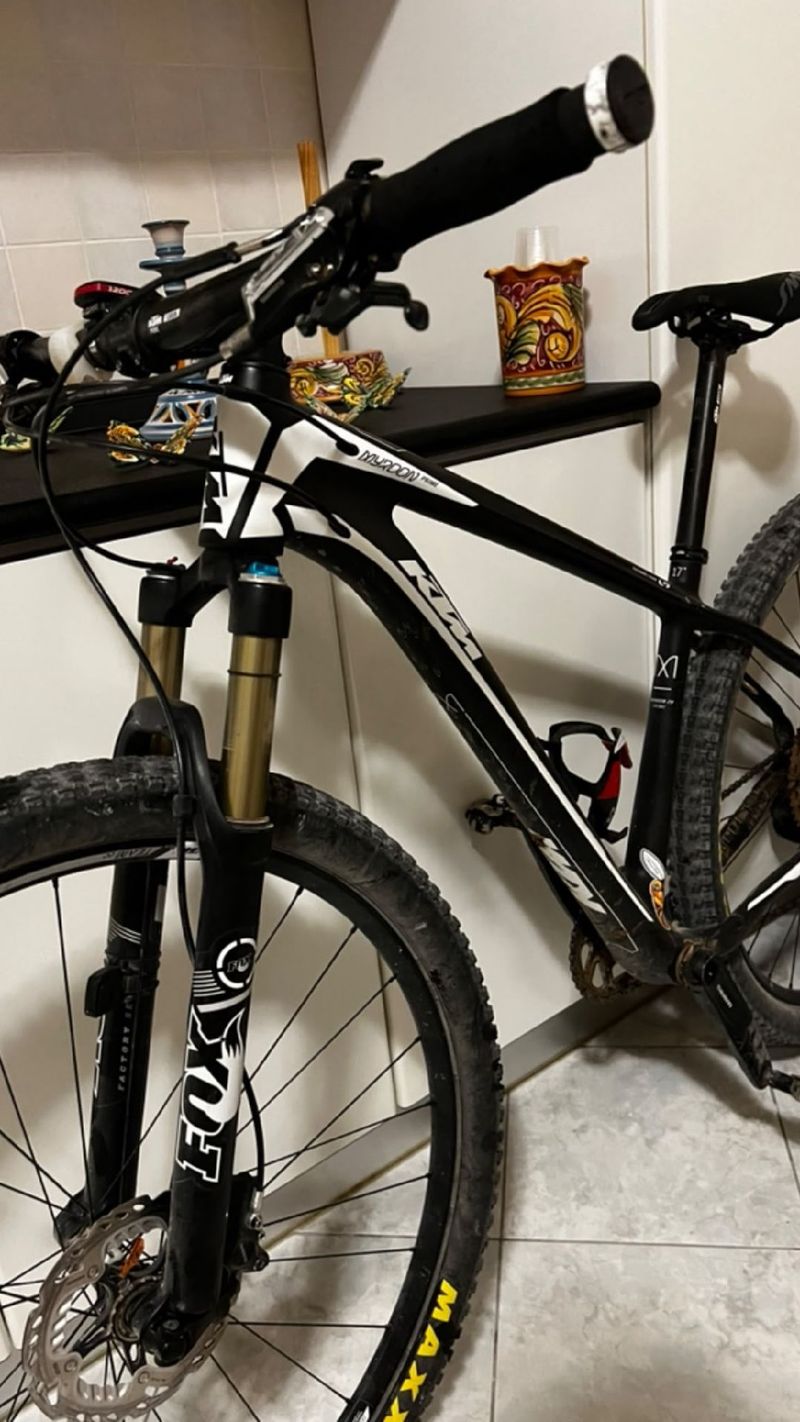 Used KTM Myroon Comp 2020 2020 Mountainbike, Black, 29 — image 4 of 4