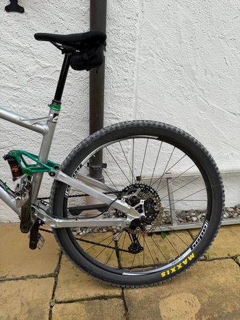 Used Nicolai Saturn Shimano Deore XT 2018 Mountainbike, Light Gray — image 5 of 7