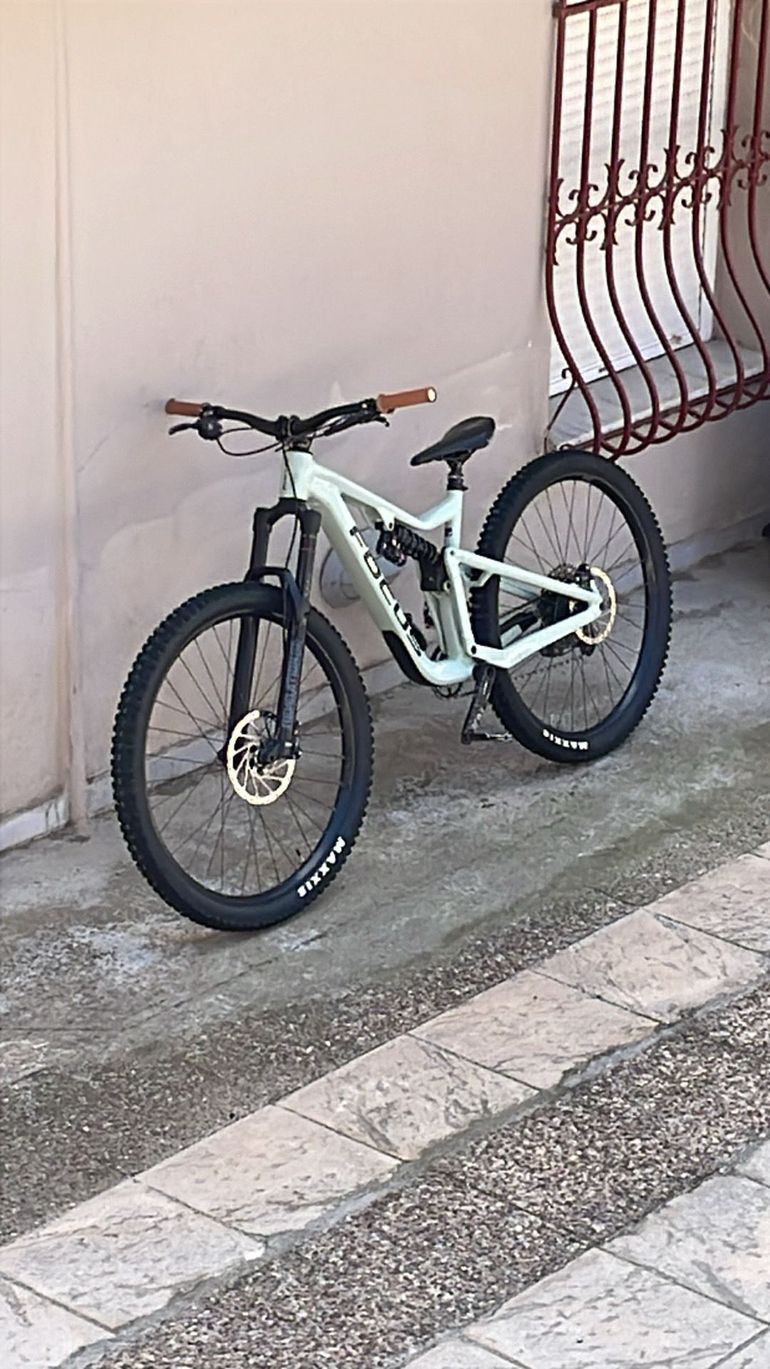 Używany Focus JAM 6.8 2021 2021 Mountainbike — zdjęcie 11 z 15