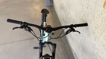 Used Focus JAM 6.8 2021 2021 Mountainbike, White, 29 — image 13 of 15