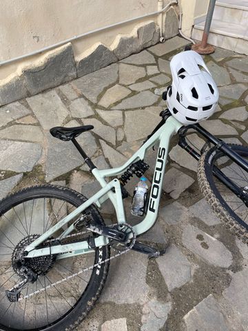 Used Focus JAM 6.8 2021 2021 Mountainbike, White, 29 — image 4 of 15