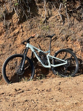 Używany Focus JAM 6.8 2021 2021 Mountainbike — zdjęcie 6 z 15