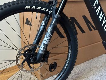 Brugt Canyon Spectral:on Shimano SLX 2023 Mountainbike — billede 9 af 20