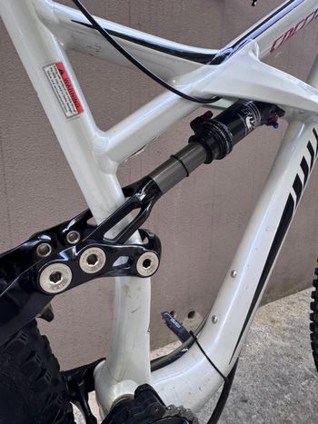 Used Specialized Enduro Comp 29 2015 2015 Mountainbike, White — image 4 of 10