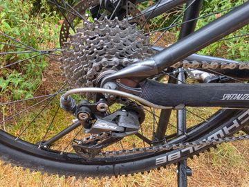 Used Specialized Stumpjumper Shimano Alivio 26x2.25 2006 Mountainbike, Light Gray — image 8 of 12