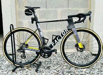 Tweedehands Factor OSTRO VAM - L39ion Edition - Shimano Ultegra 2025 2025 Road & Gravel
