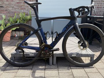 Gebrauchtes Pinarello Dogma F Disc 2023 2023 Road & Gravel