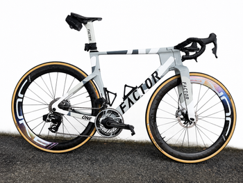 Factor ONE - SRAM Red w/ Power Meter 2025 2025 Road & Gravel de segunda mano