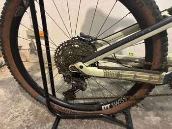 Tweedehands Canyon Neuron Shimano Deore XT 2023 Mountainbike — afbeelding 3 van 5