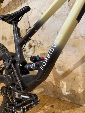 Used Forbidden Dreadnought 2 2025 2025 Mountainbike, Black, 29 — image 4 of 7