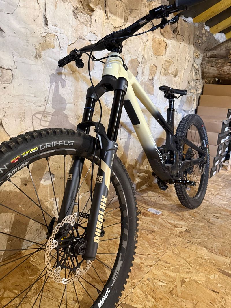 Used Forbidden Dreadnought 2 2025 2025 Mountainbike, Black, 29 — image 3 of 7