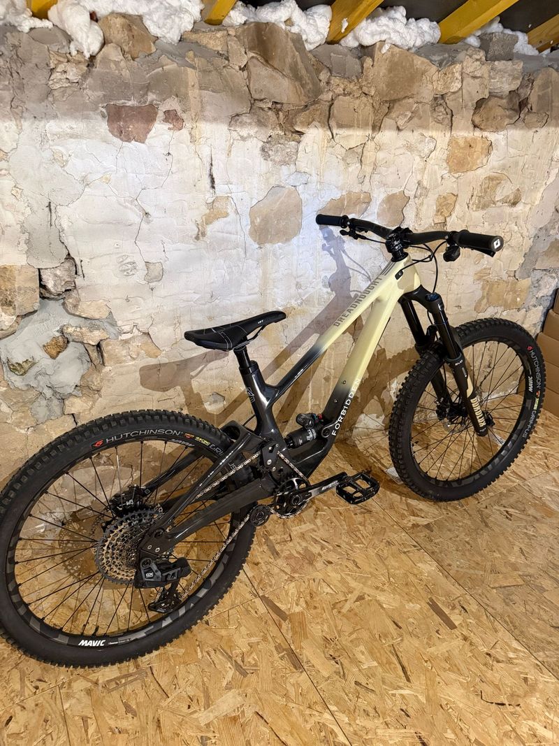 Used Forbidden Dreadnought 2 2025 2025 Mountainbike, Black, 29 — image 2 of 7