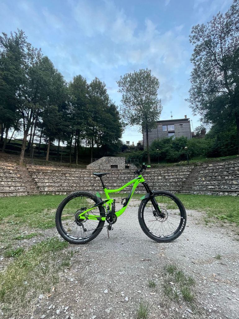 Použité Giant Trance 3 2017 2017 Mountainbike — obrázek 2 z 8