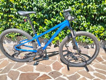 Used Specialized Rockhopper Shimano Altus 2021 Mountainbike, Blue — image 4 of 11