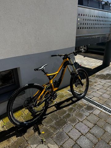 Gebrauchtes Specialized Demo 8 I 2015 2015 MTB