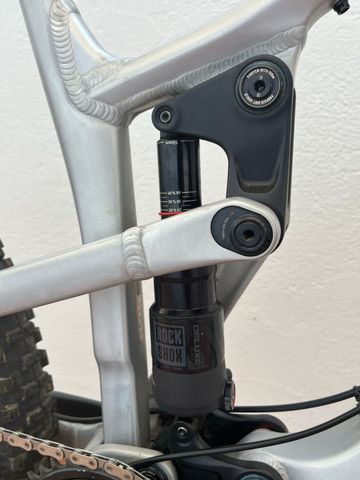 Gebrauchtes Propain TYEE AL 27.5 Base 2025 2025 Mountainbike, Hellgrau — Bild 5 von 12
