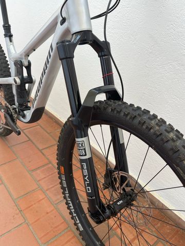 Gebrauchtes Propain TYEE AL 27.5 Base 2025 2025 Mountainbike, Hellgrau — Bild 4 von 12