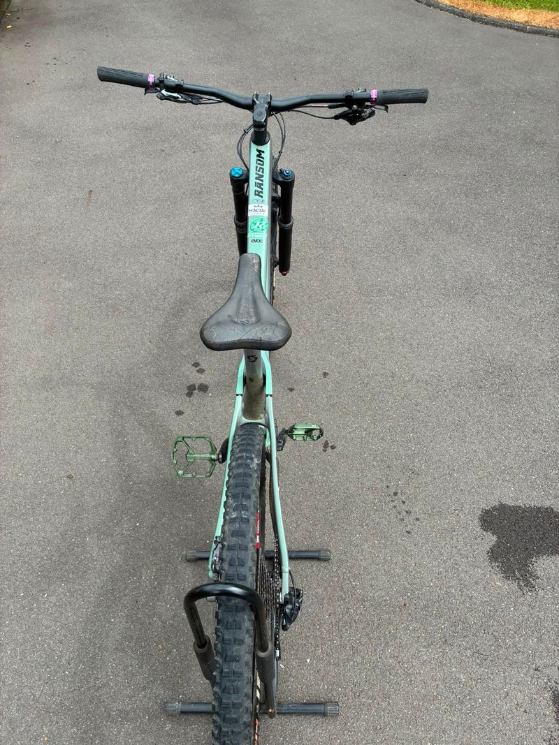 Used Scott Ransom 910 2020 2020 Mountainbike, Green, 29 — image 3 of 21