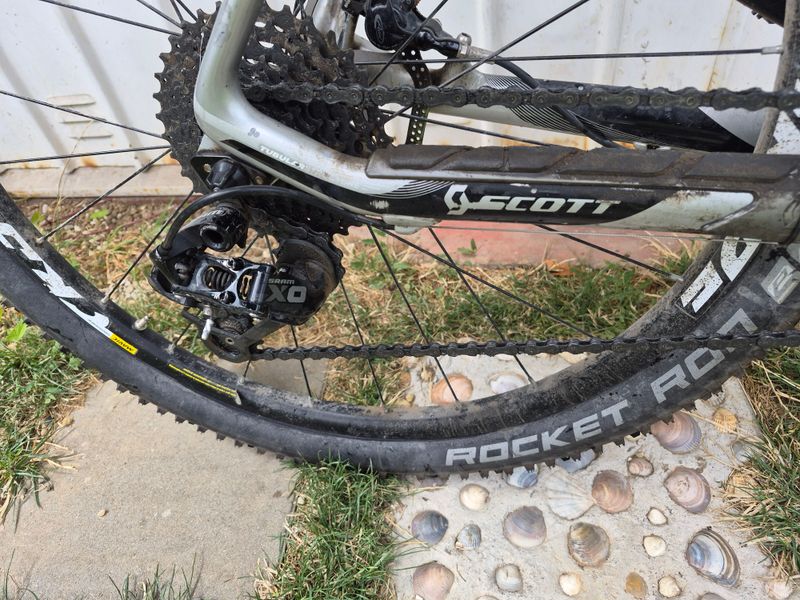 Tweedehands Scott 10 2012 2012 Mountainbike — afbeelding 3 van 6