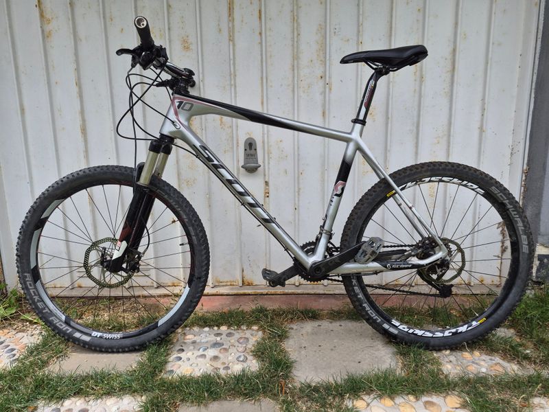Tweedehands Scott 10 2012 2012 Mountainbike — afbeelding 2 van 6