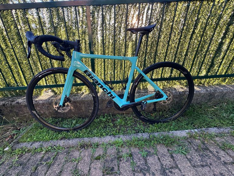 Gebrauchtes Bianchi Sprint 105 2025 2025 Road & Gravel, Blau — Bild 2 von 5