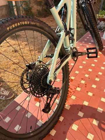Brugt Specialized Stumpjumper Alloy 2022 2022 Mountainbike — billede 5 af 7