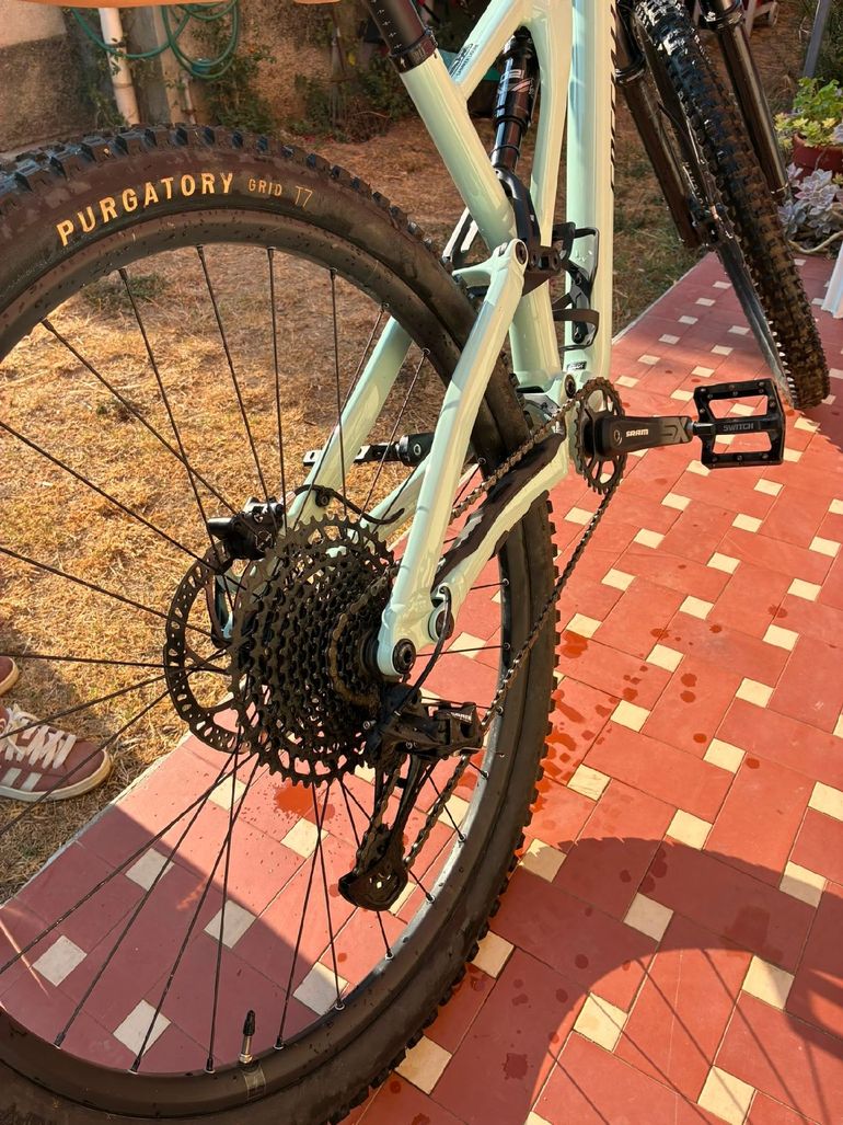 Brugt Specialized Stumpjumper Alloy 2022 2022 Mountainbike — billede 5 af 7