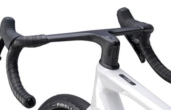 Used BMC Kaius 01 TWO 2026 2026 Road & Gravel, White — image 5 of 7