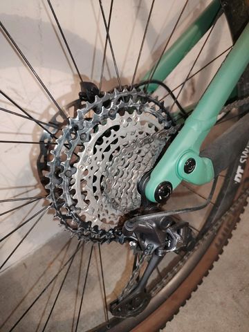 Used Canyon Neuron 7 2023 2023 Mountainbike, Green, 29 — image 12 of 13