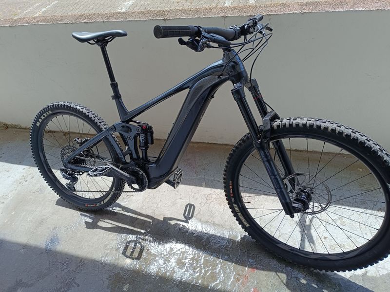 Brugt Giant Reign E+ 2, 2022 2022 MTB