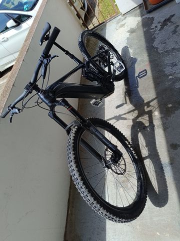Used Giant Reign E+ 2, 2022 2022 Mountainbike, Black, 29 — image 2 of 5