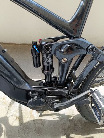 Used Giant Reign E+ 2, 2022 2022 Mountainbike, Black, 29 — image 3 of 5