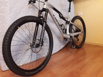 Used Lapierre XRM 6.9 2023 2023 Mountainbike, Light Gray, 29 — image 2 of 9