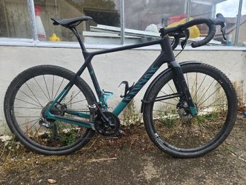 Canyon Grizl CF SLX 8 Di2 2022 2022 Road & Gravel usato