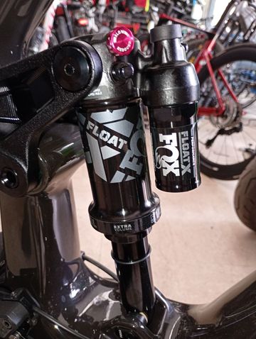Gebrauchtes Santa Cruz Bullit 70 2026 2026 Mountainbike, Schwarz, 29, 27.5 — Bild 6 von 10