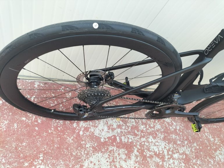 Käytetty Whistle Custom Shimano Ultegra Di2 2025 Road & Gravel — kuva 10 / 10