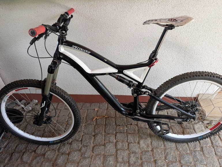 Tweedehands Specialized Enduro Comp 2011 2011 Mountainbike — afbeelding 2 van 5