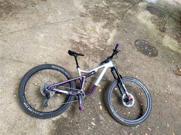 Used Focus JAM 6.9 2024 2024 Mountainbike, Purple, 29 — image 6 of 6