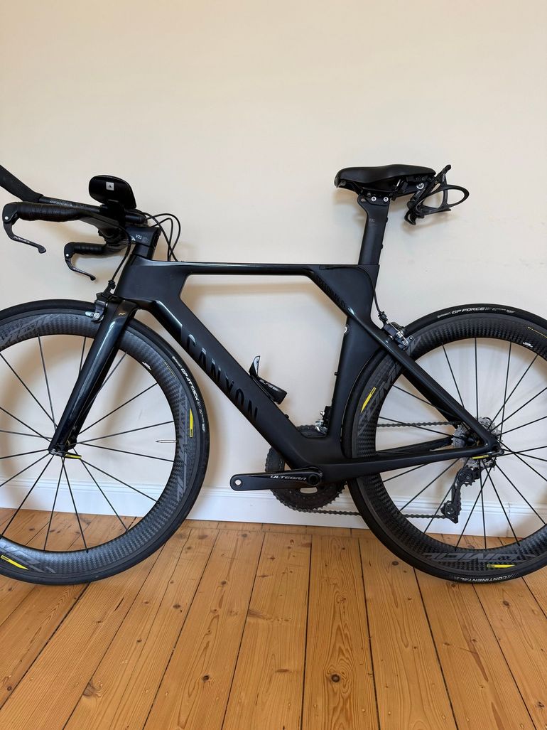 Tweedehands Canyon Speedmax WMN CF 8.0 2018 2018 Road & Gravel — afbeelding 2 van 9
