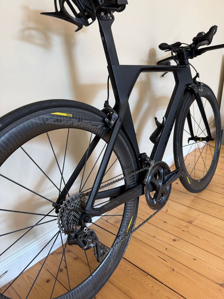 Tweedehands Canyon Speedmax WMN CF 8.0 2018 2018 Road & Gravel — afbeelding 4 van 9
