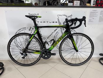 Käytetty Giant Propel Advanced 1 2017 2017 Road & Gravel