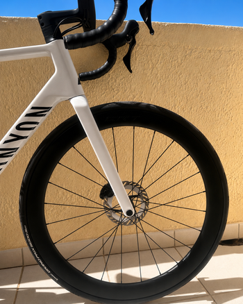 Used Canyon Ultimate CF 7 2027 2027 Road & Gravel, White — image 2 of 4