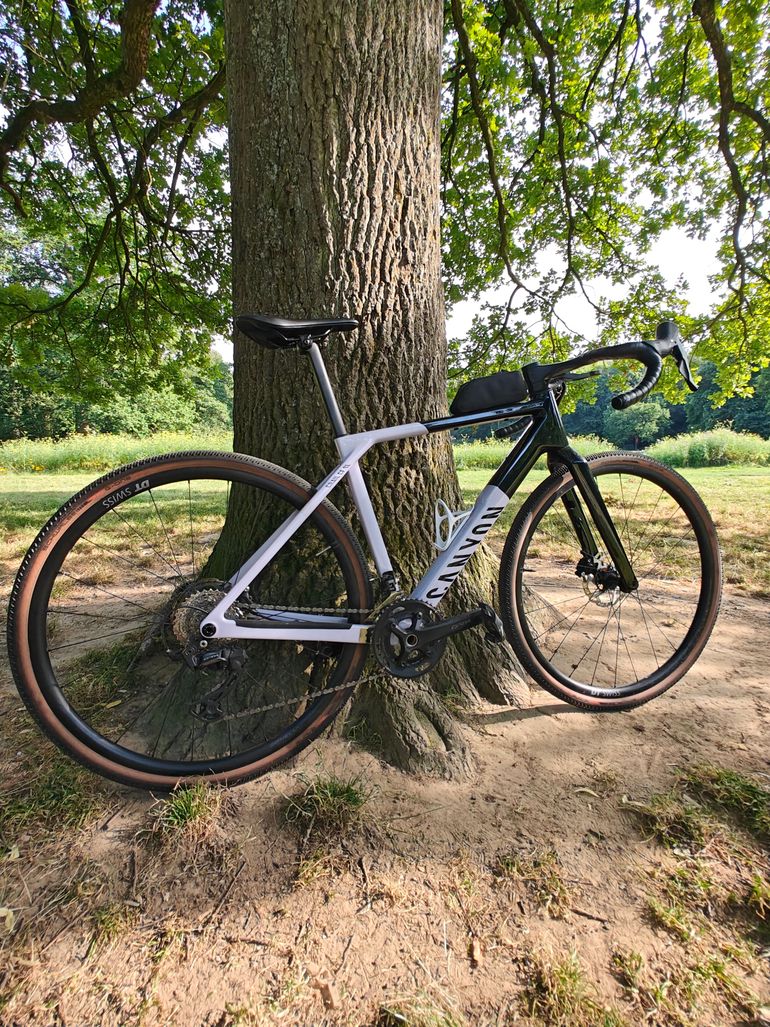 Canyon Grail CF SL 7 2024 2024 Road & Gravel usato, Grigio chiaro — immagine 6 di 20