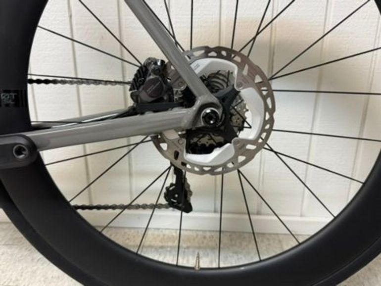Used Cannondale CAAD13 2022 Road & Gravel, Light Gray — image 5 of 39