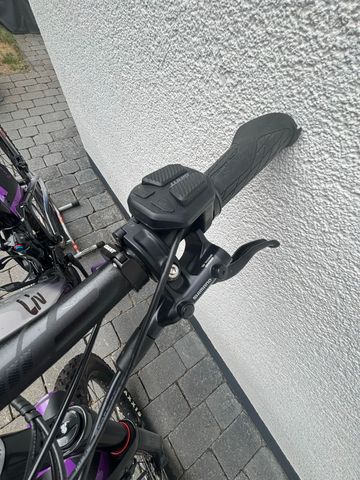 Gebrauchtes Giant liv Custom Shimano Deore 2022 Mountainbike, Hellgrau, 29 — Bild 11 von 15
